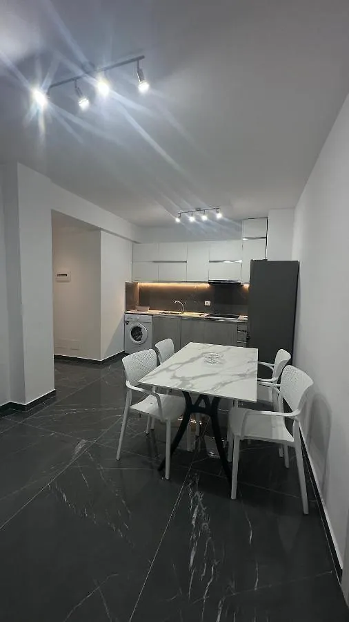 Sole Apartments Tea Shëngjin
